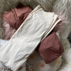 ⭐️FLARE YOGA PANTS⭐️